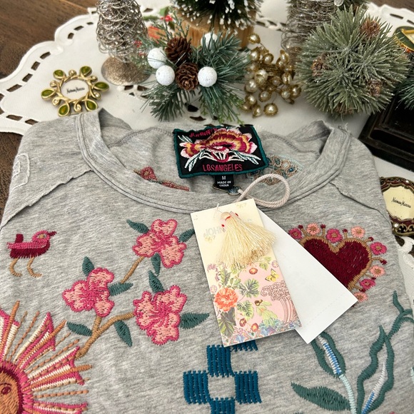 JOHNNY WAS HEATHER GREY TEE SHIRT - Picture 5 of 5